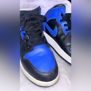 Jordan 1 retro , blue and black size 5.5 ,